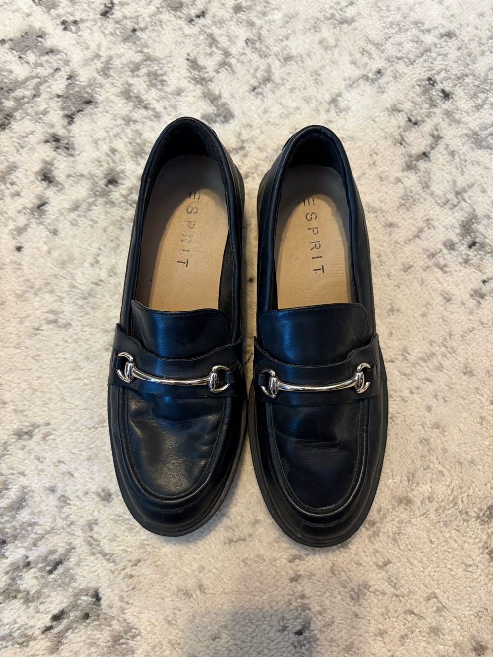 Esprit Black Leather Silver-Bit Womens’s Slip-On Loafers